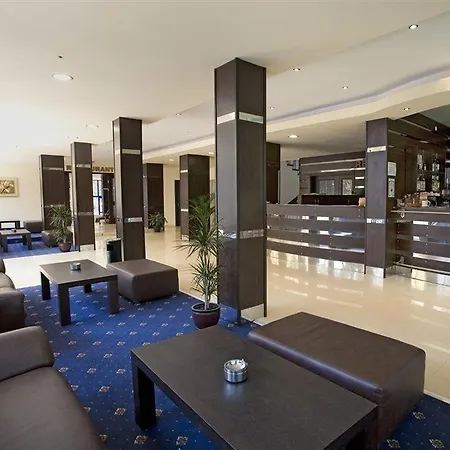 Blue Sky - & Parking 3*