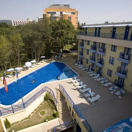 Blue Sky - & Parking Отель 3*