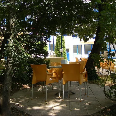 Blue Sky - & Parking Altın Kumlar