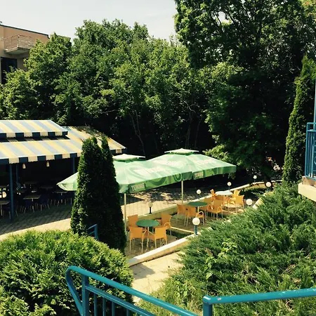 Blue Sky - & Parking Otel 3*